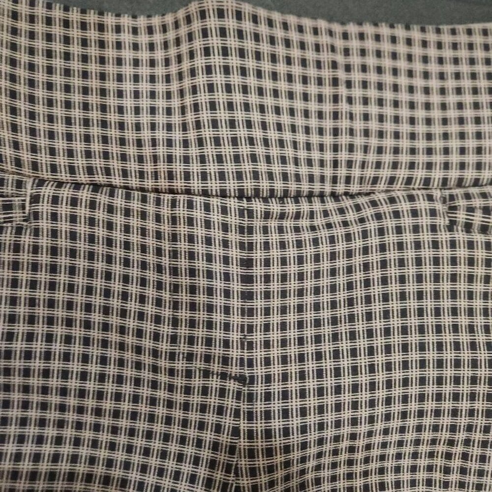 Apt 9. black / tan pull on high waisted slacks size large